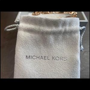 10/10 brand new with tags